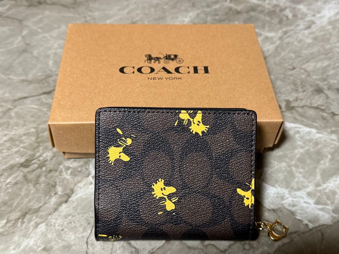 COACH 二つ折り財布 イエロープリント