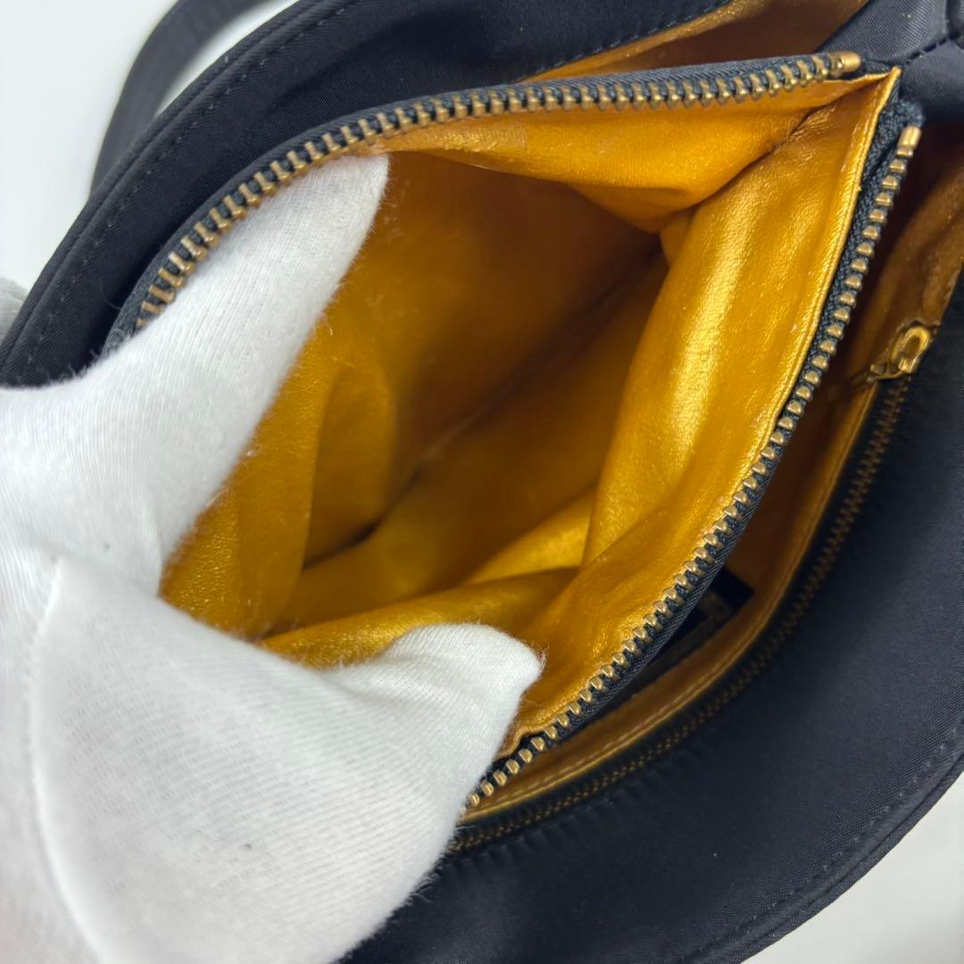 VERSACE サンバースト ナイロン レザー トートバッグ 肩掛け 黒色