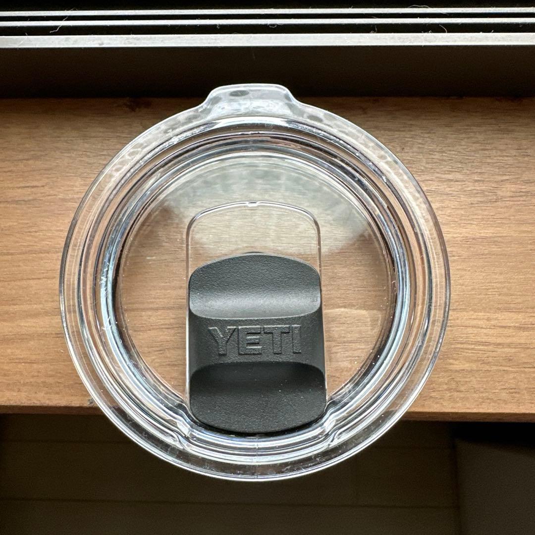 YETI USAロゴ入り ネイビー タンブラー 20OZ オハイオ