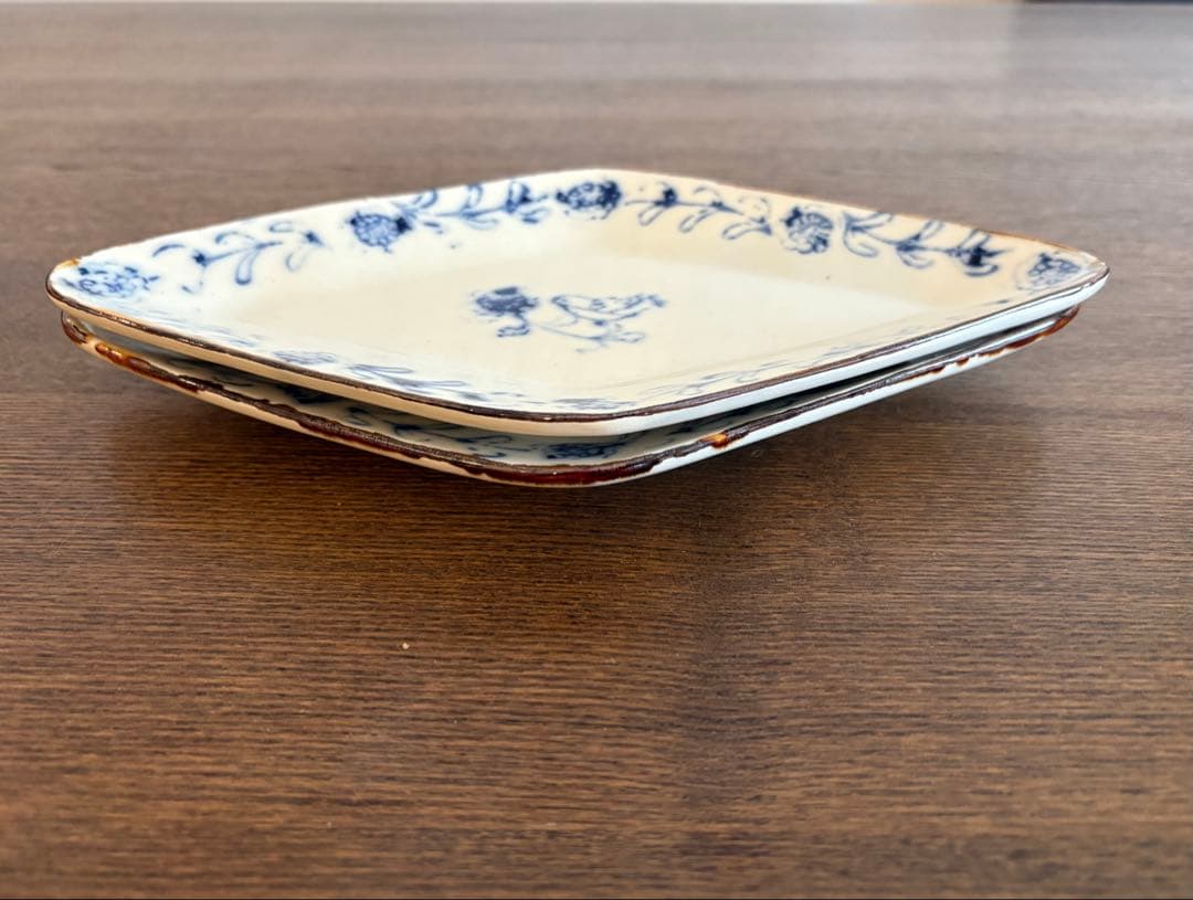 伊藤聡信　白釉印判菱皿　2枚セット