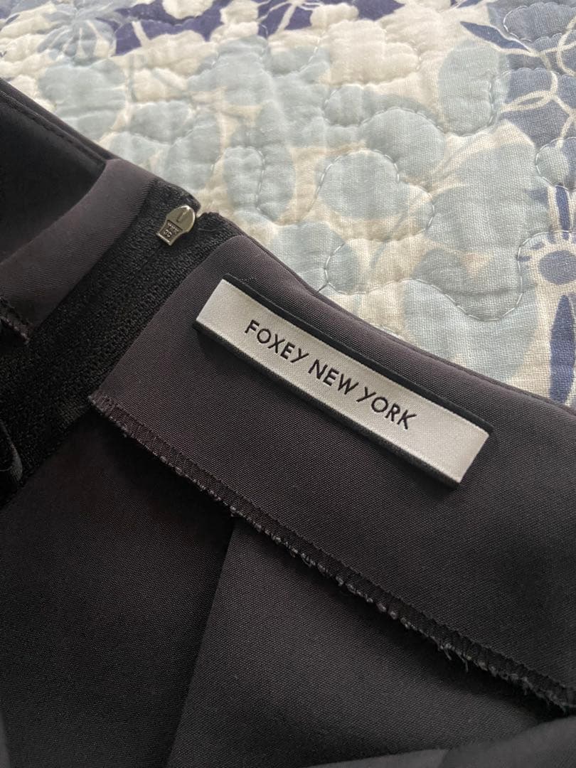 【美品】FOXEY フォクシー　スカート　Irips Flare 38 グレー