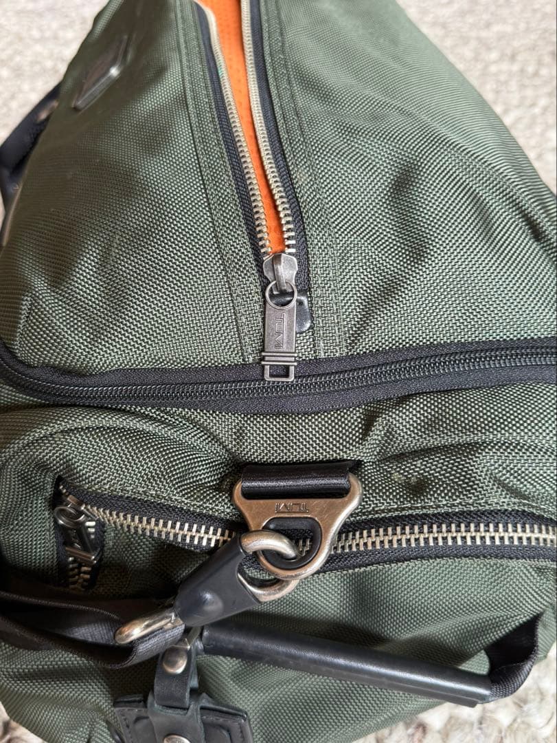 TUMI マグワイア ダッフル ボストンバッグ 22350SPHオリーブグリーン