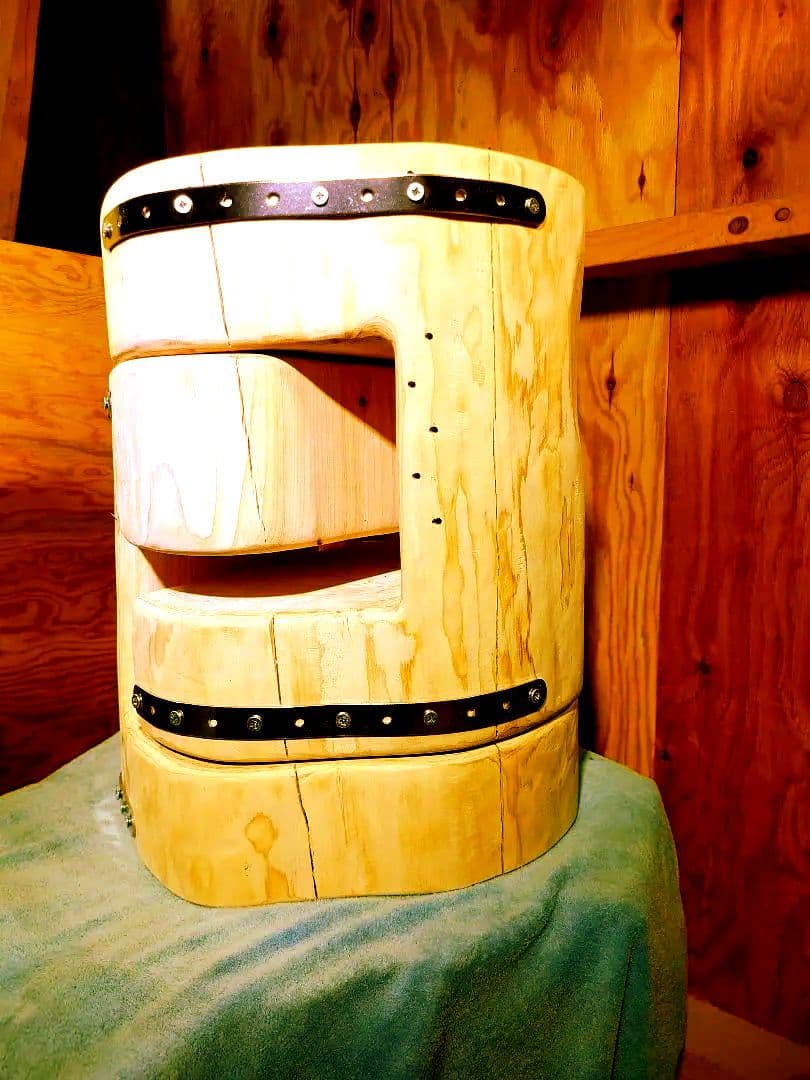 オリジナルデザイン天然ひのき 丸太 組合わせ 双子 椅子 テーブル高さ約43cm