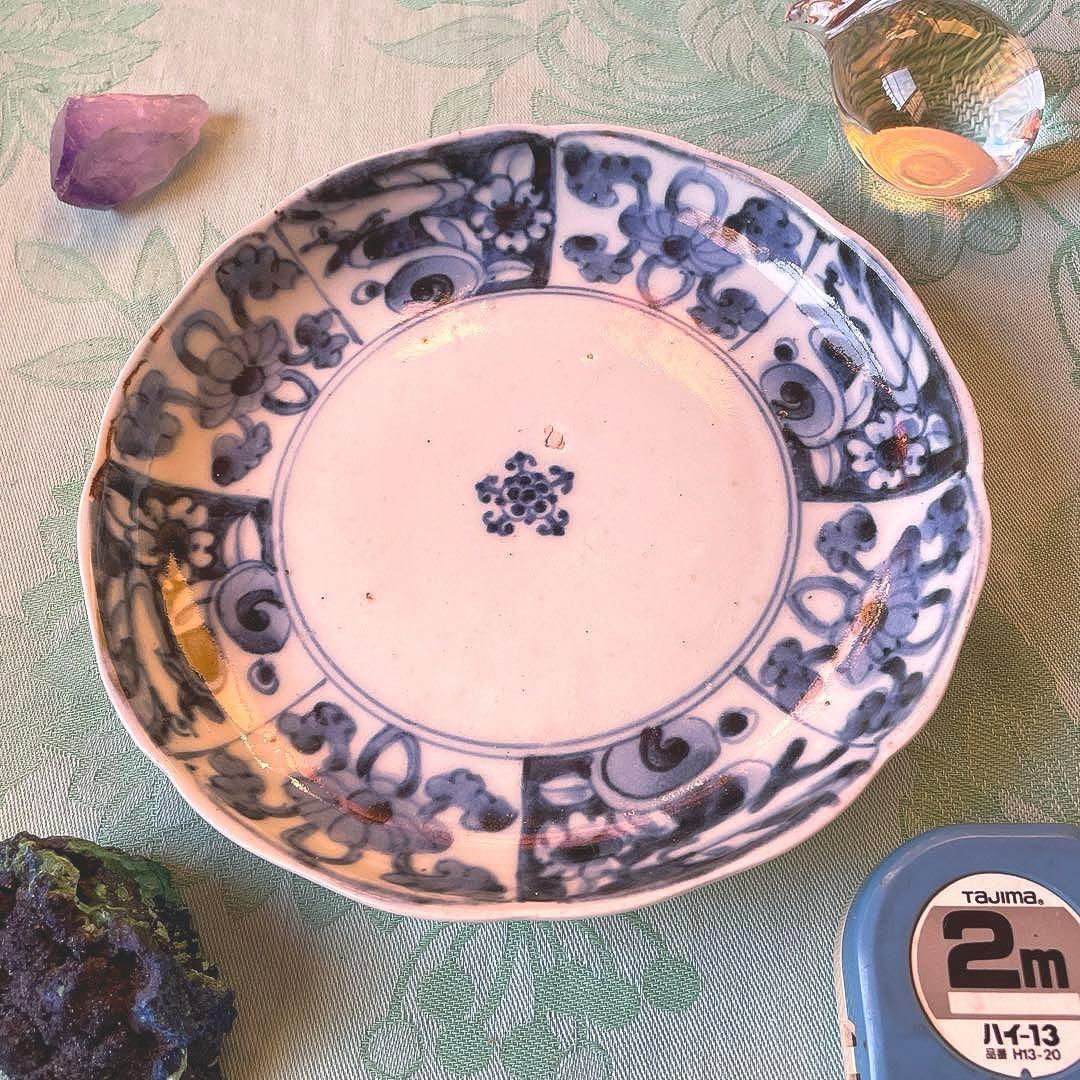 江戸中期　古伊万里　窓絵　染付　輪花型　中皿　7寸皿