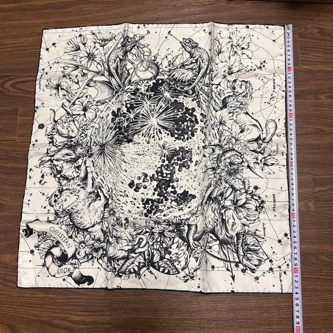 a*n様 Christian Dior シルクスカーフ モチーフ12星座