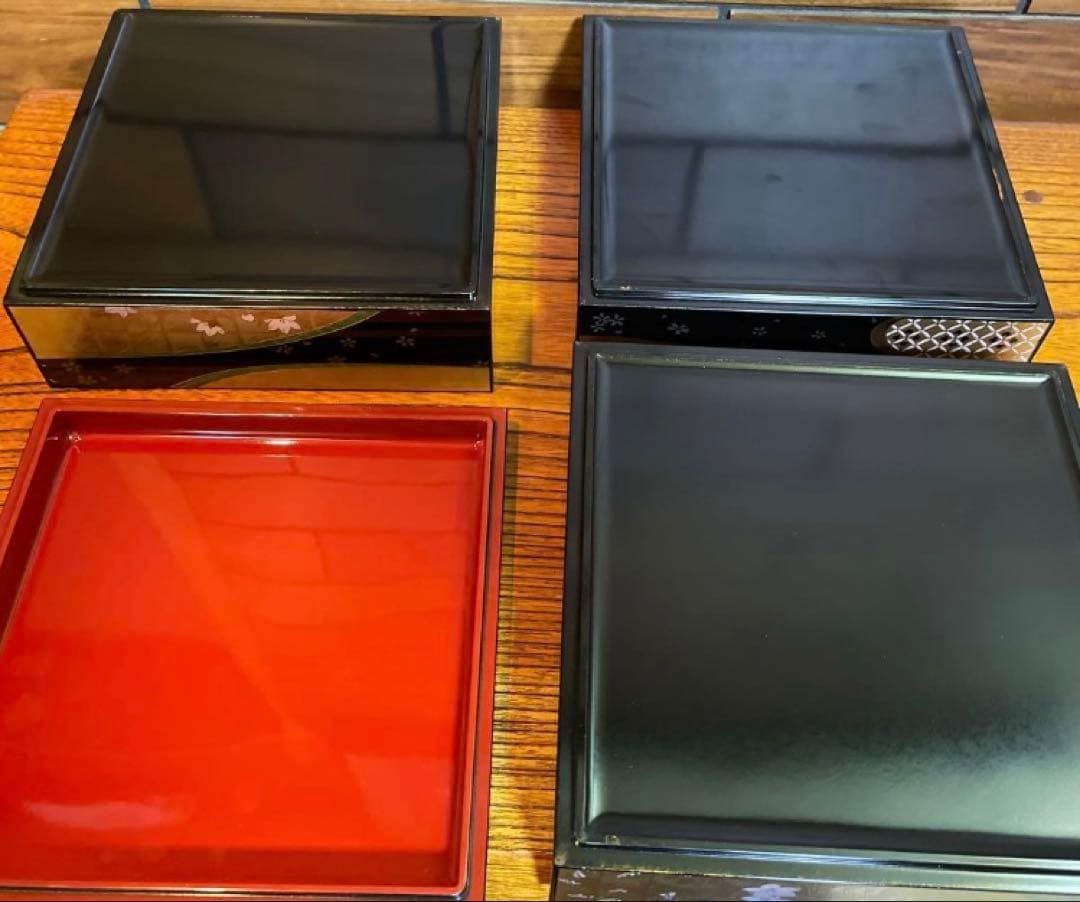 美品 うさぎ三段重箱 金彩 漆塗り＊えり善風呂敷付き