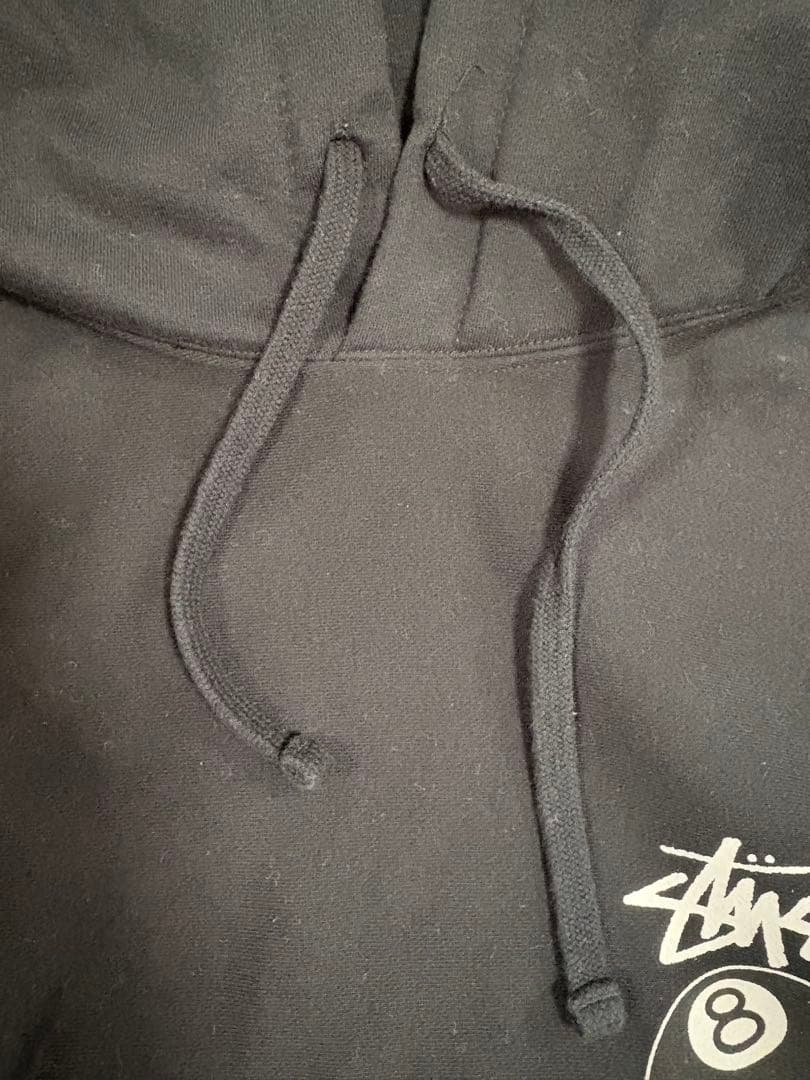 Stussy 8ボールロゴ ブラックパーカー