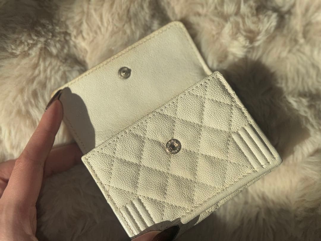 【値下げ中】CHANEL 三つ折り財布 ホワイト キルティング