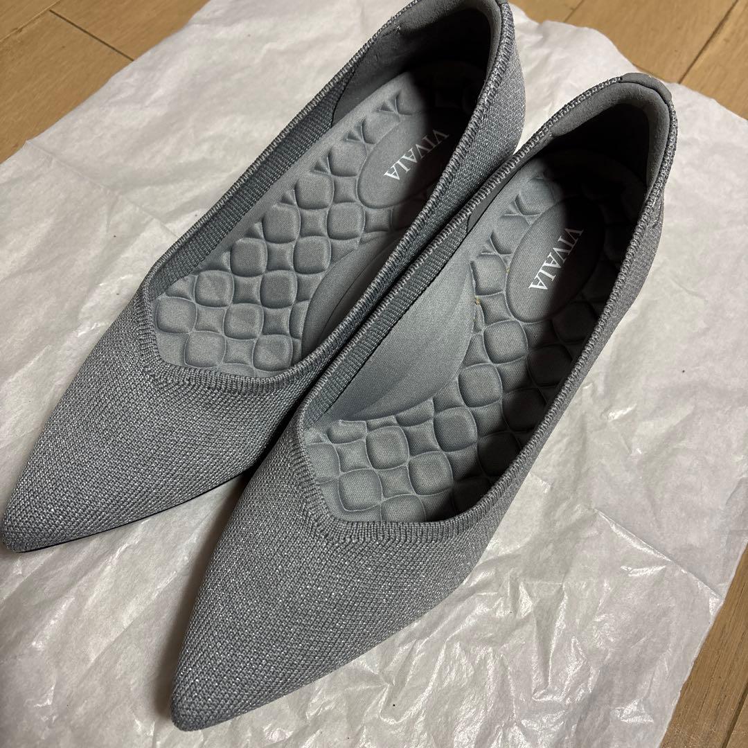 VIVAIA グレー ニット素材 ポインテッドトゥパンプス