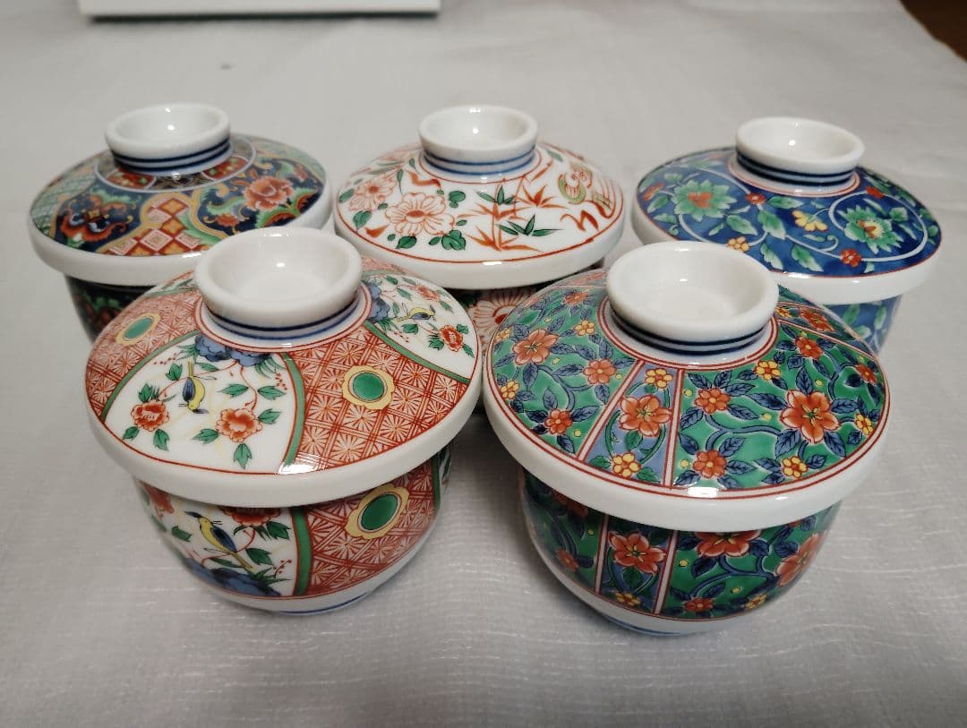 未使用　有田焼　南山窯　絵変わり　蓋付き碗揃　蒸し碗　　5客　茶碗蒸し　色絵