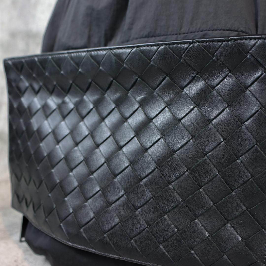 BOTTEGA VENETA ボッテガ ナイロン イントレチャート トート 黒