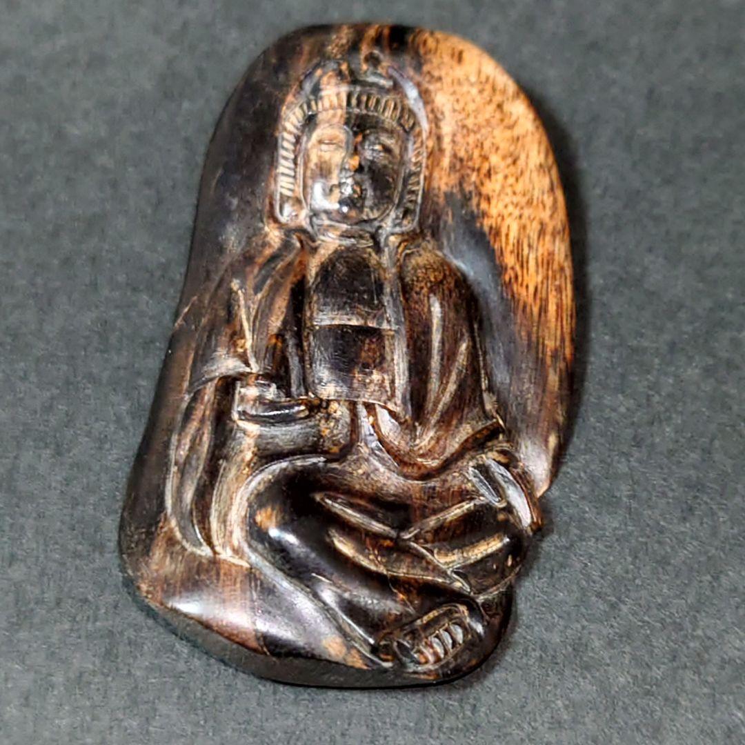 最高品質 天然沈香 彫物 観音細工 約14.2g ネックレストップ 香木