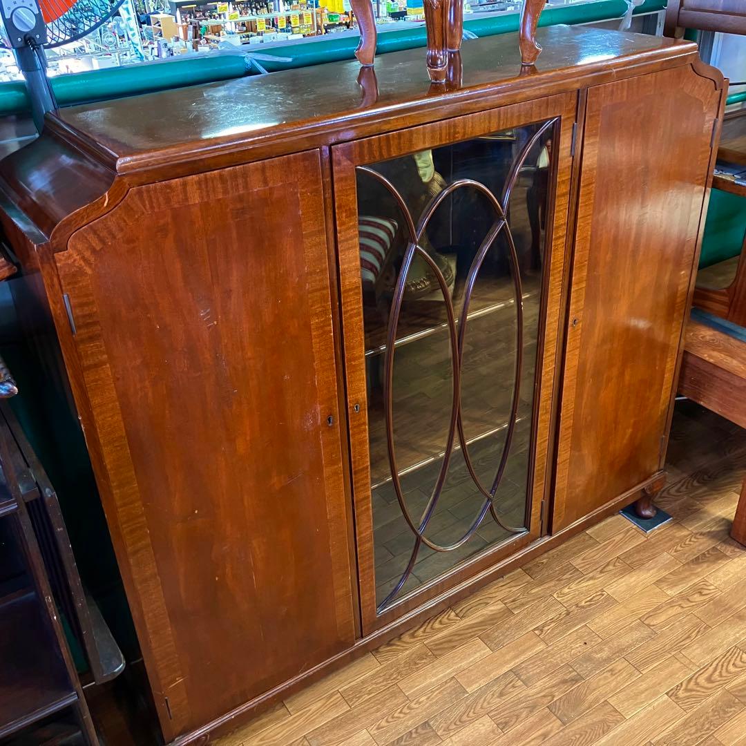 イギリスアンティーク キャビネット サイドボード 鍵付き