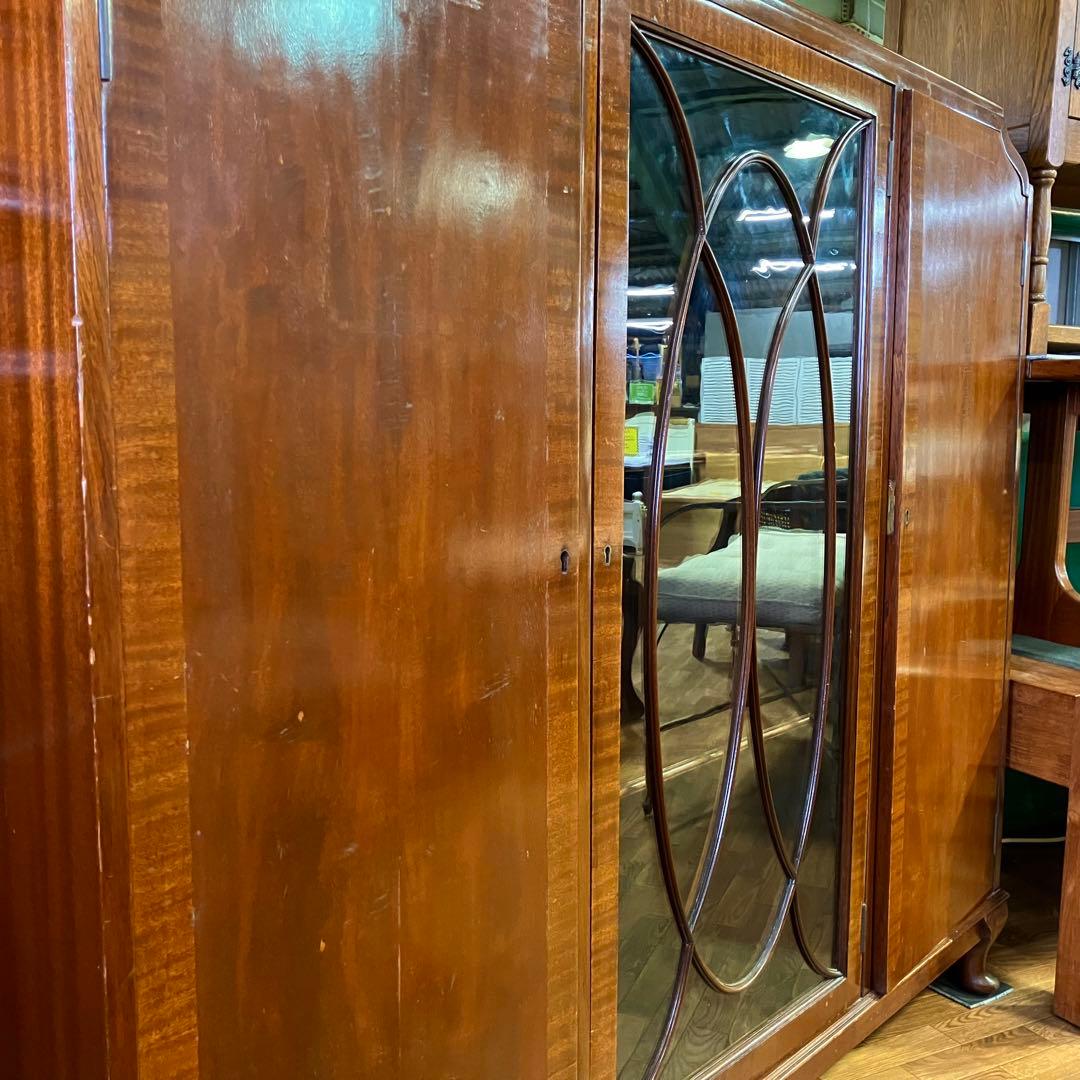 イギリスアンティーク キャビネット サイドボード 鍵付き