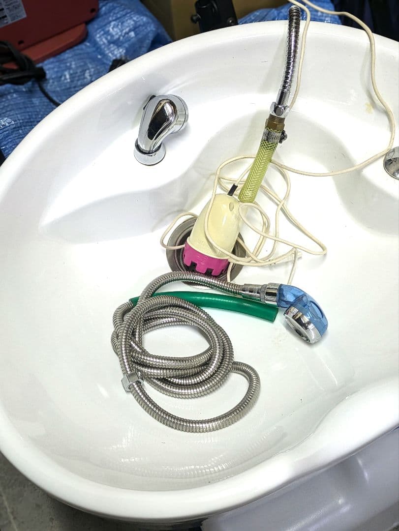 引き取り限定 移動式シャンプー台 移動式チェアー セット売り