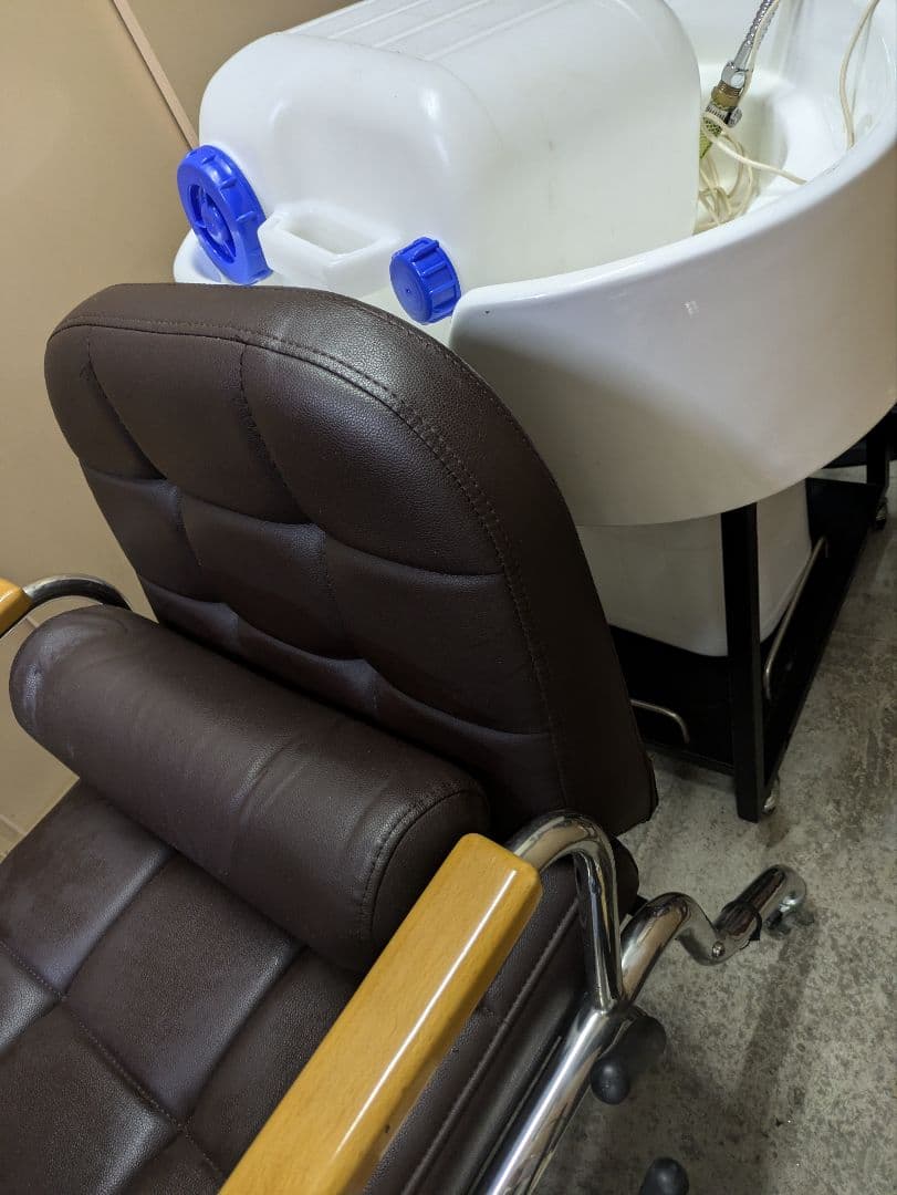 引き取り限定 移動式シャンプー台 移動式チェアー セット売り