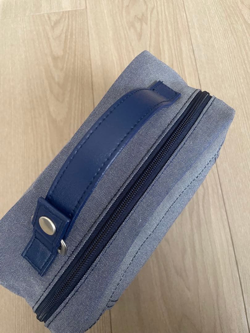 【美品】【新品未使用】familiar おむつポーチ