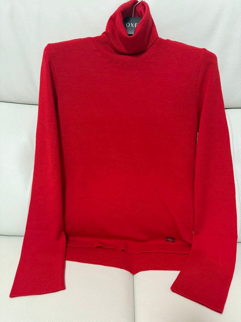 極美品foxeyタートルネックセーターsize40 レッド