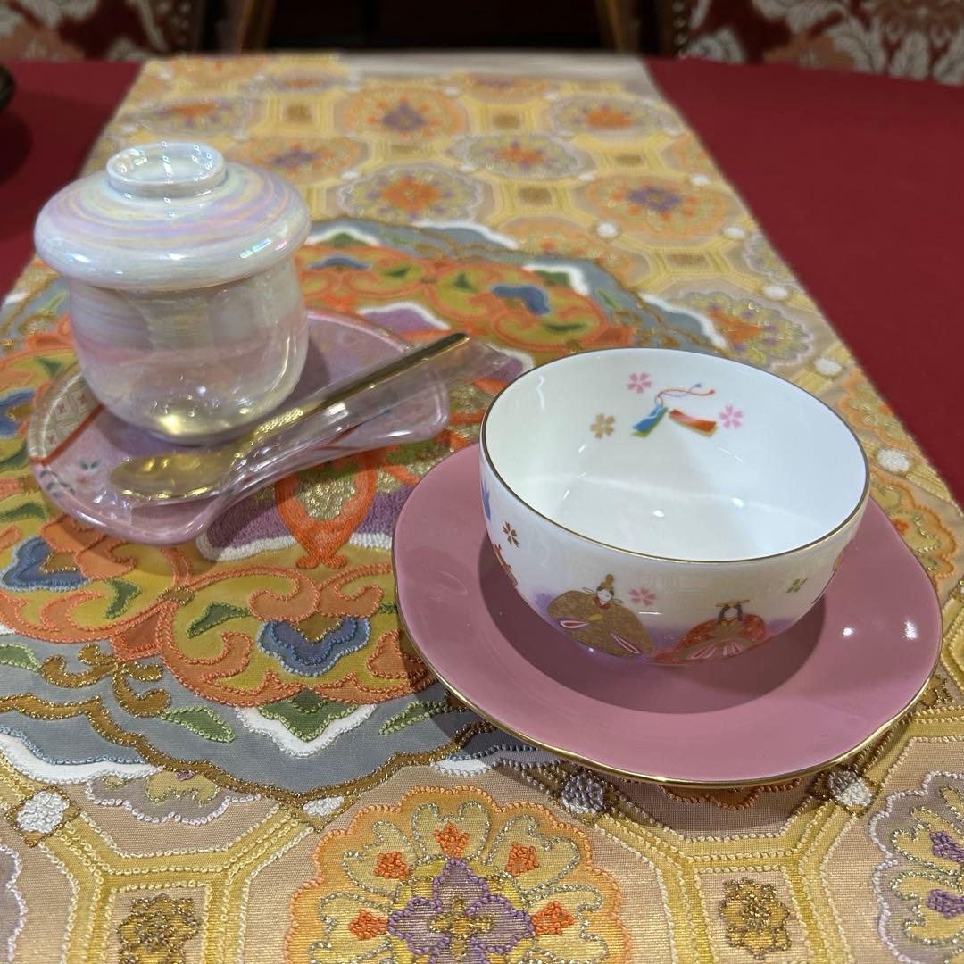 5名様　春お膳　庫山窯お雛様湯呑み茶碗　蓋物など35点　未使用　桜梅