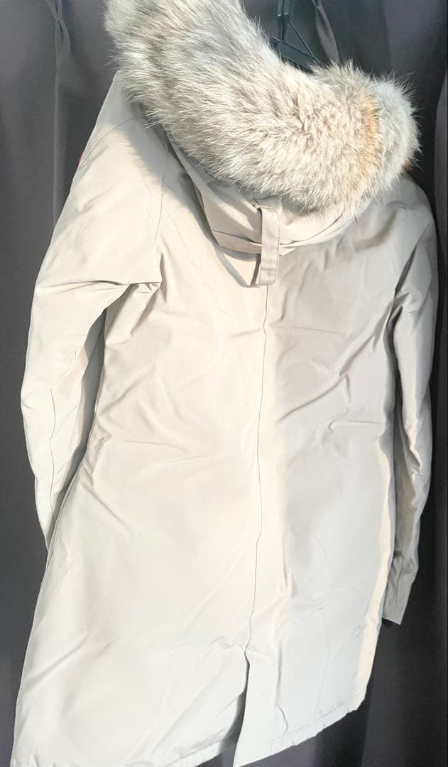 【pandorobo】【クリーニング済】カナダグース　ダウンジャケット