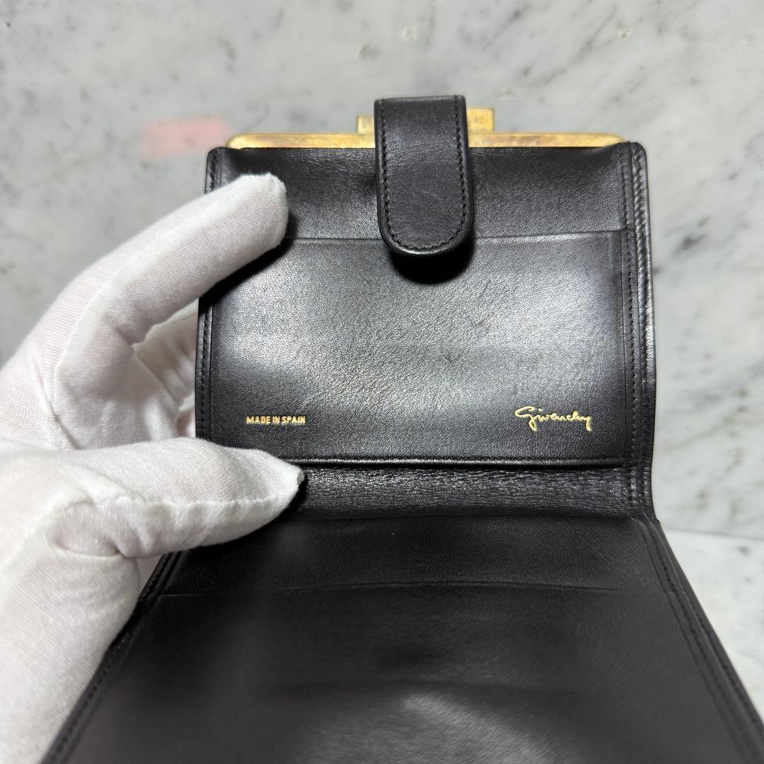 美品 GIVENCHY ジバンシー 二つ折り財布 ブラック 黒 ロゴ がま口財布