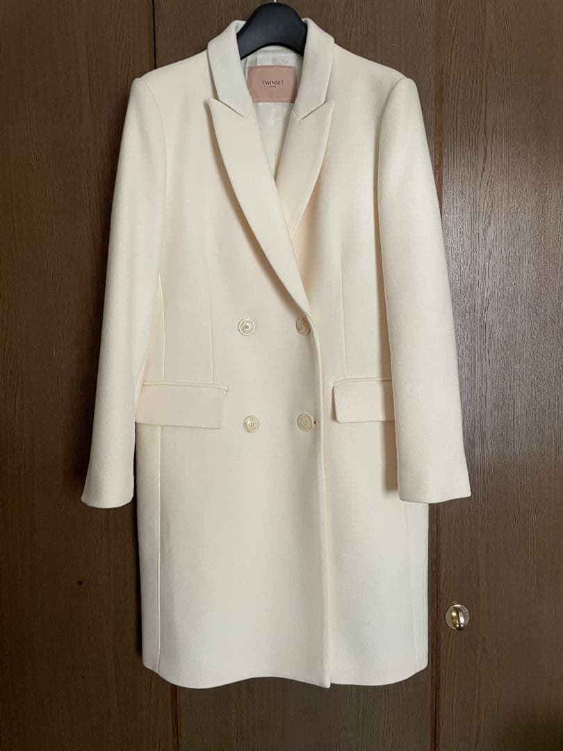 新品未使用TWINSET Italyアイボリー ダブルブレストコート