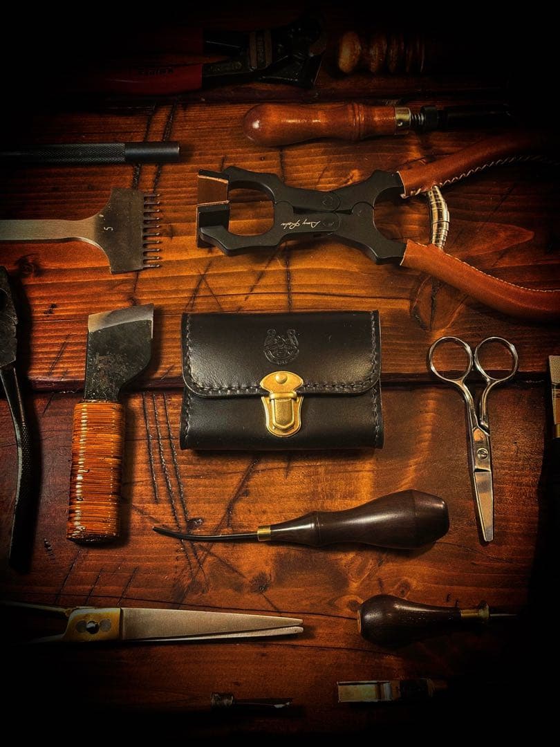 ちある　horween ホーウィン レザー財布 コンパクト 茶芯 ブラック