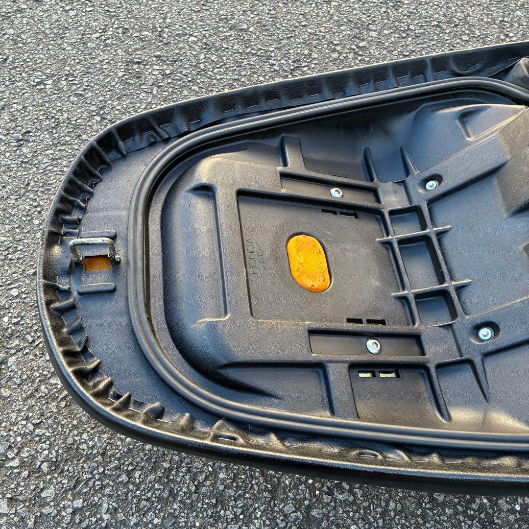 け*る様 HONDAホンダフォルツァMF06 純正シート FORZA250cc