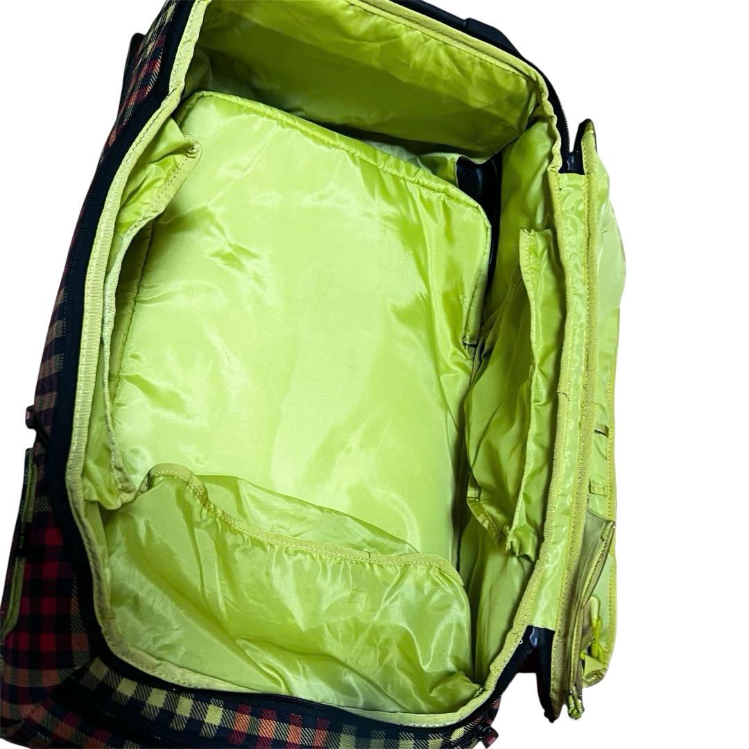 新品バートン BURTON チェック柄キャリーバック PC保護あり
