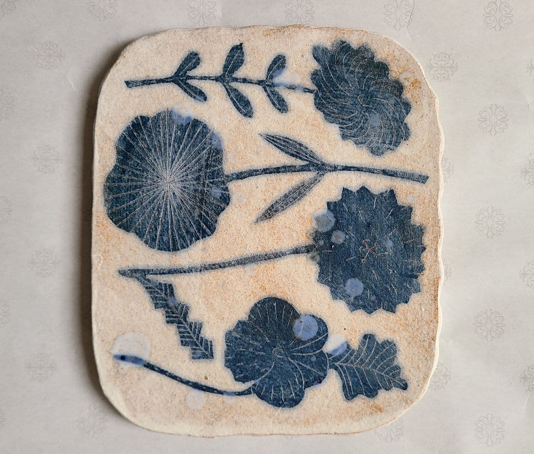 鹿児島睦さんのお花の陶板プレート