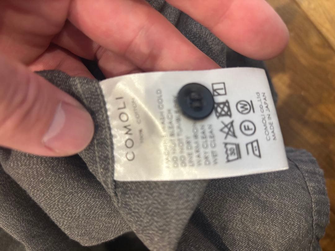 comoli コモリ　ヨリ杢　シャツ　グレー