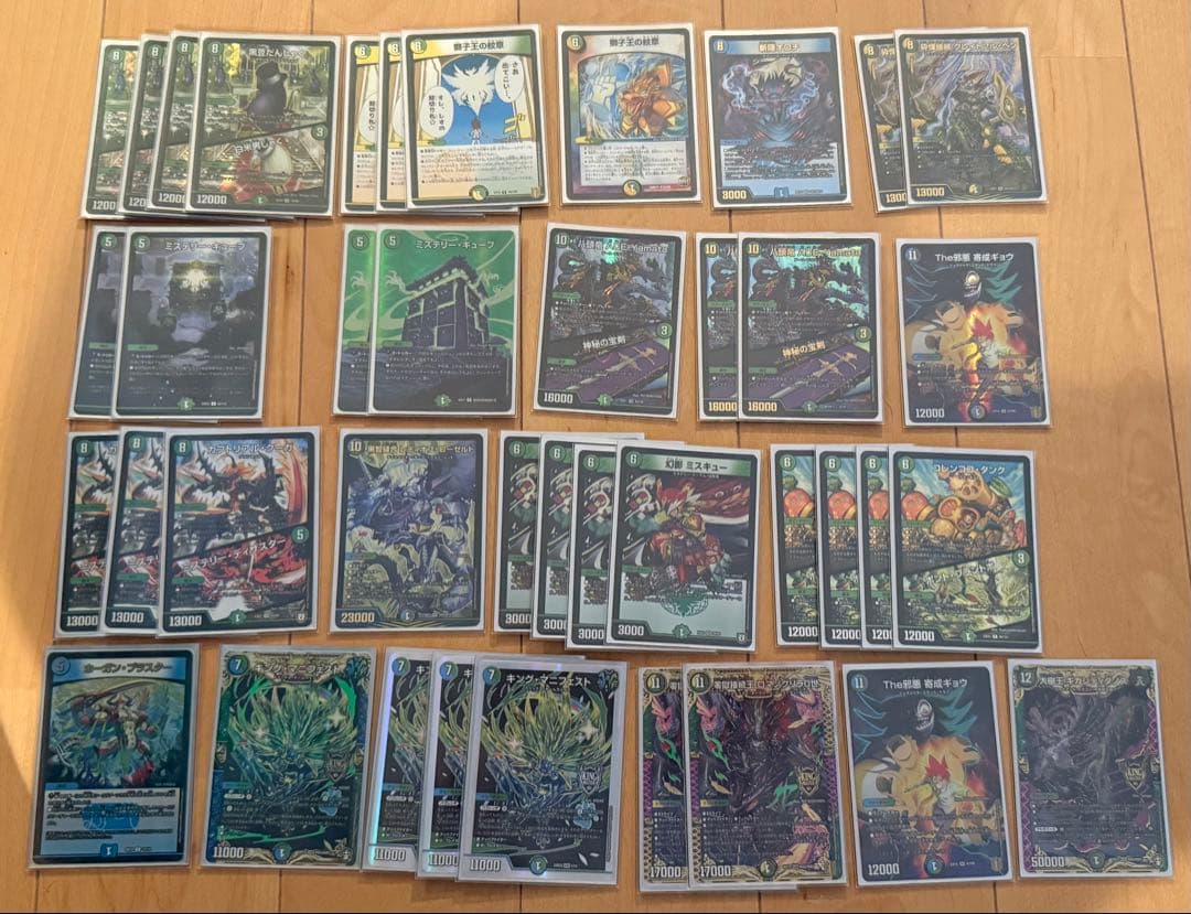 ひ*】様 デュエマ デッキ 引退品 カードBOX プレイマット 他 まとめ売り