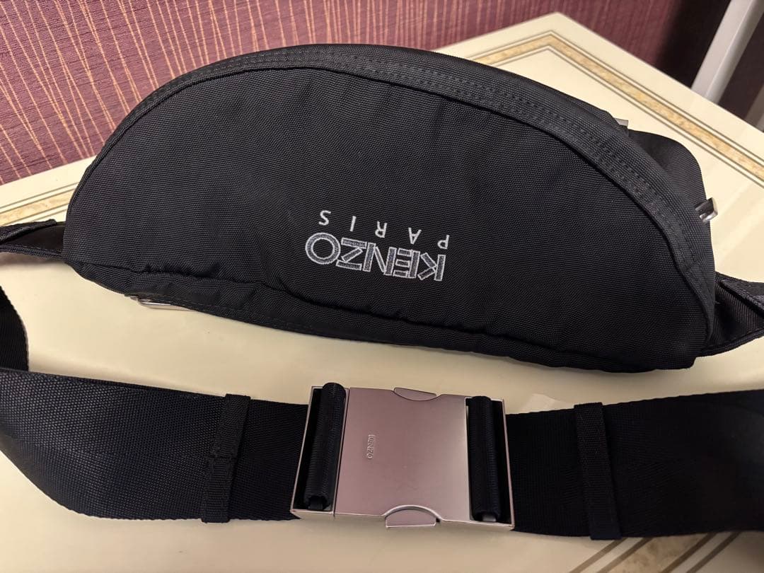 KENZO ブラック ボディバッグ Tiger 限定品