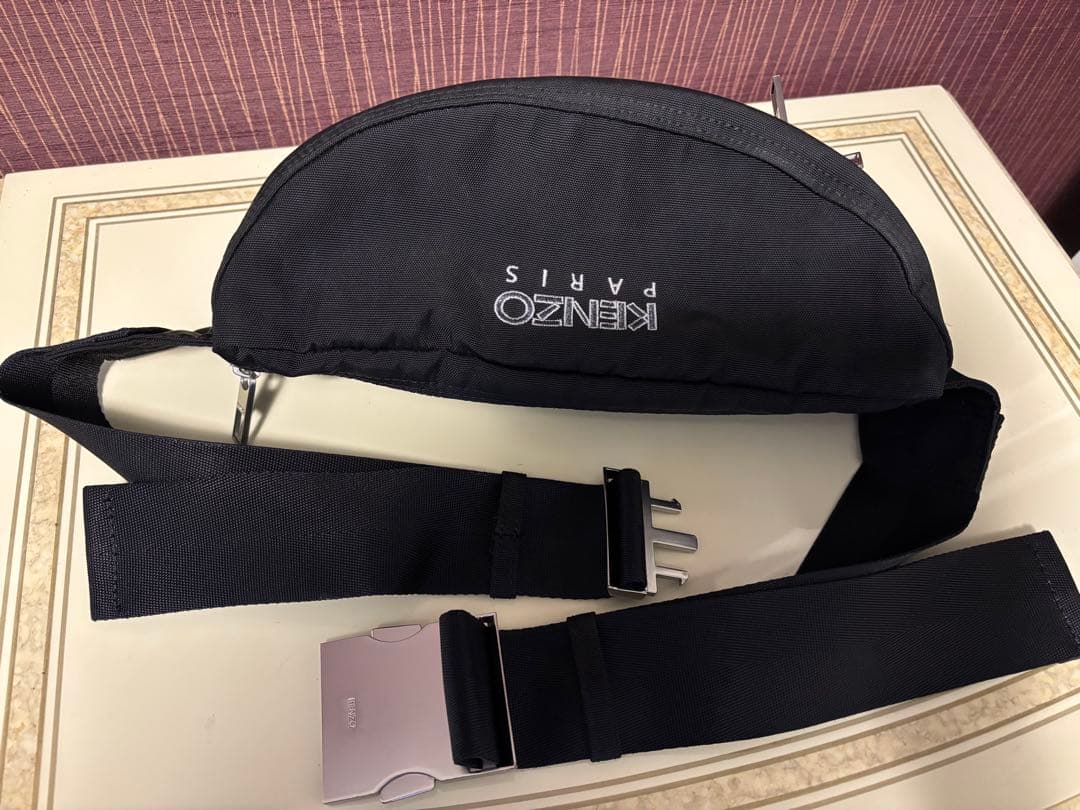 KENZO ブラック ボディバッグ Tiger 限定品