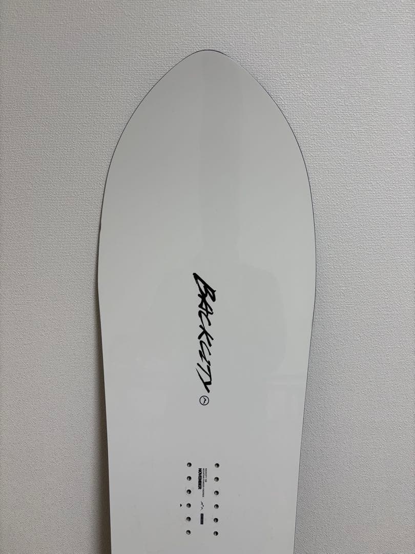 NOVEMBER BACKCITY（パウダーボード）24-25 158cm