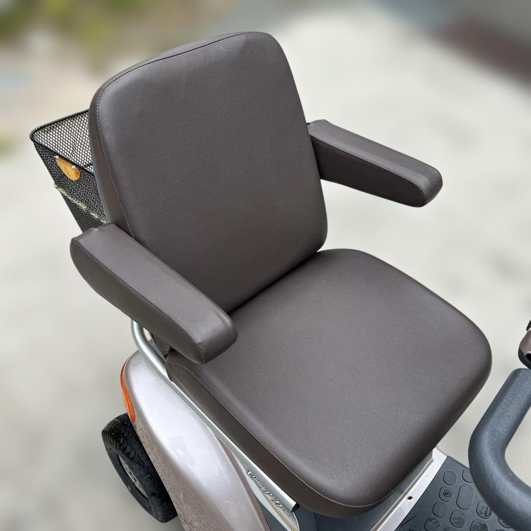 ☆SUZUKI スズキ ET4D6 セニアカー　電動車椅子 四輪　好調