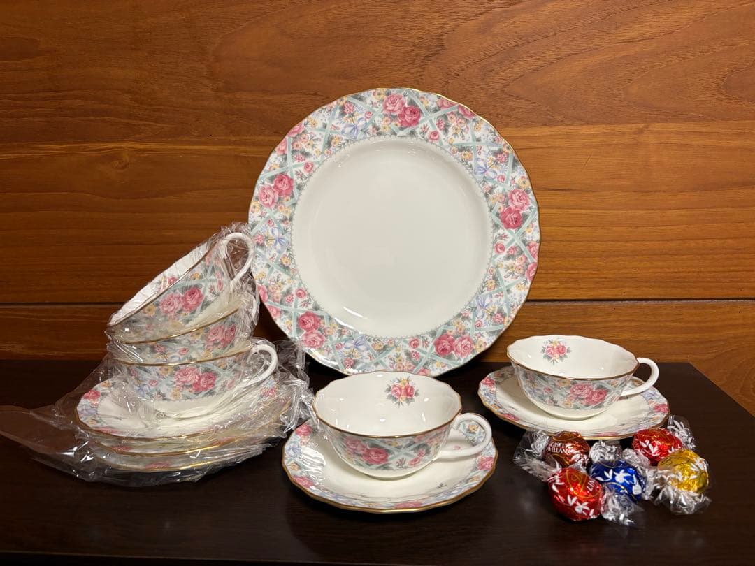 ロリタケ　昭和レトロ　フローラル柄ウエディングサロンセット