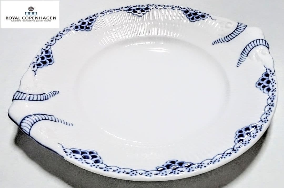 大人気ブランド食器 (ロイヤルコペンハーゲン プリンセス ハンドル付 大皿)格安