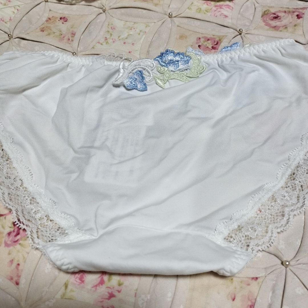 ほ*ぷ様 サルート迎賓の薔薇C70ブラジャー ショーツM キャミソールM 3点セ