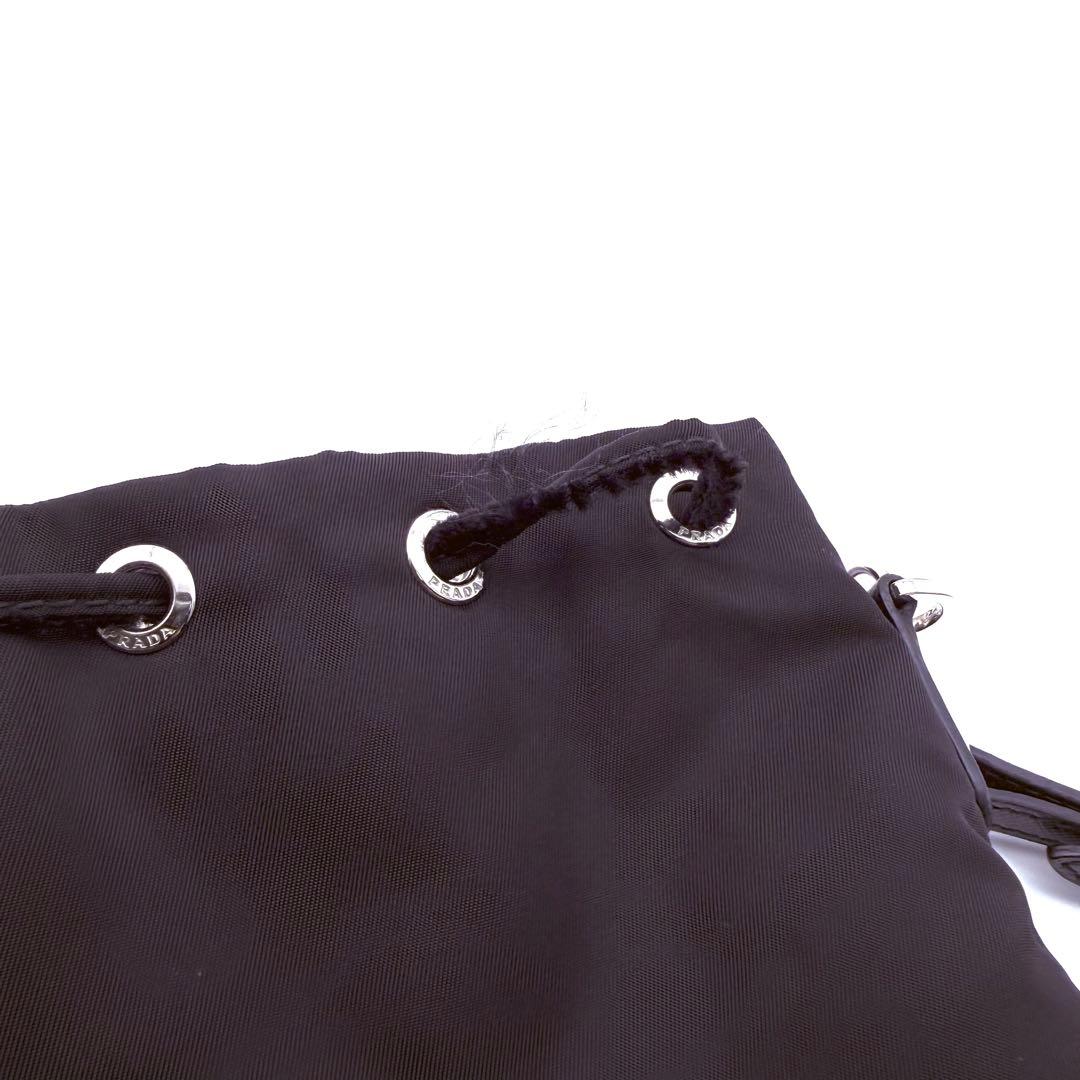 【良品】PRADA プラダ　RE-NYLON 巾着ポーチ　三角ロゴ　サフィアーノ