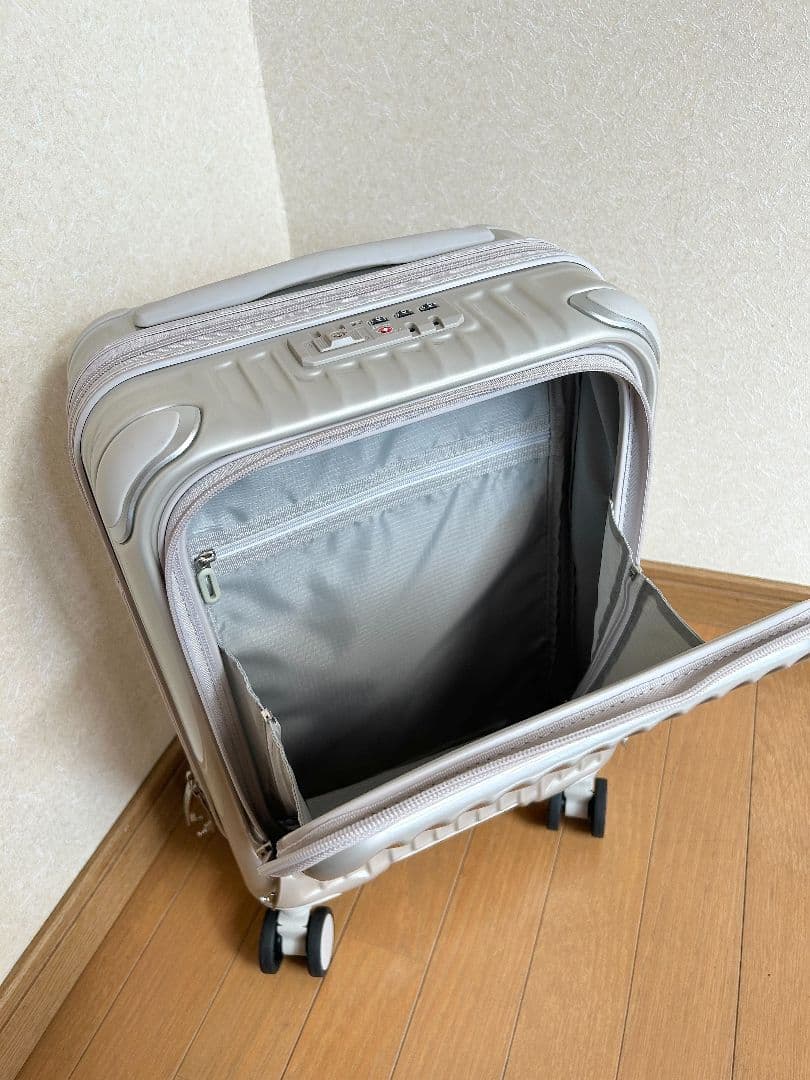 【美品✨️】CARGフロントオープンスーツケース　サテンゴールド 22L