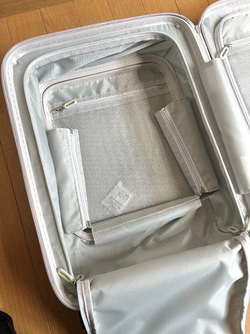 【美品✨️】CARGフロントオープンスーツケース　サテンゴールド 22L