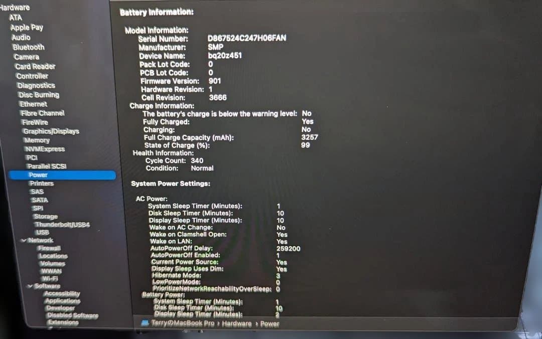 MacBook本体 MacBook Pro 13-inch (2017) i5 / 8GB