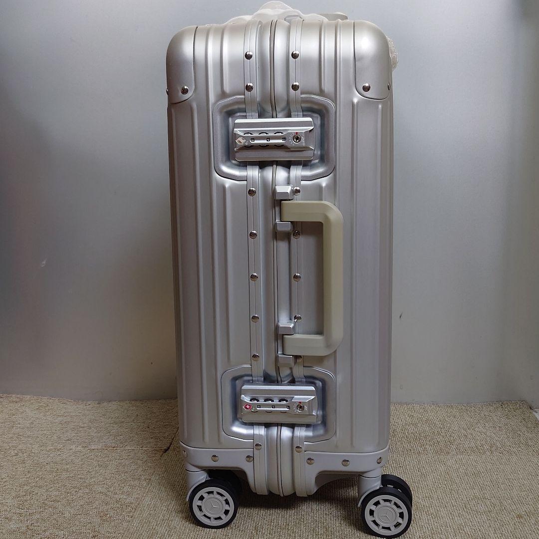未使用 メルセデスベンツ 32L スーツケース 　キャリーケース　シルバー