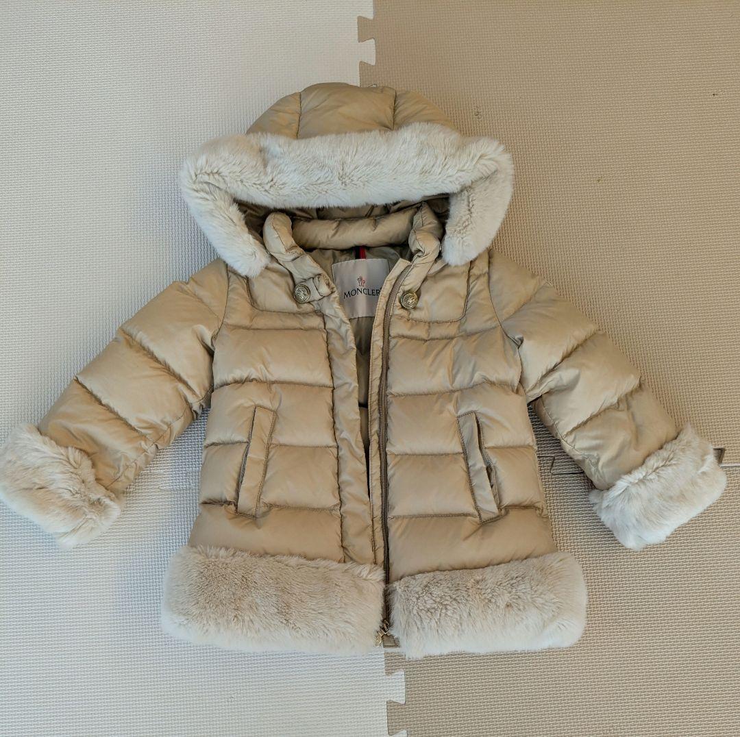 【美品】モンクレール　ダウン女の子