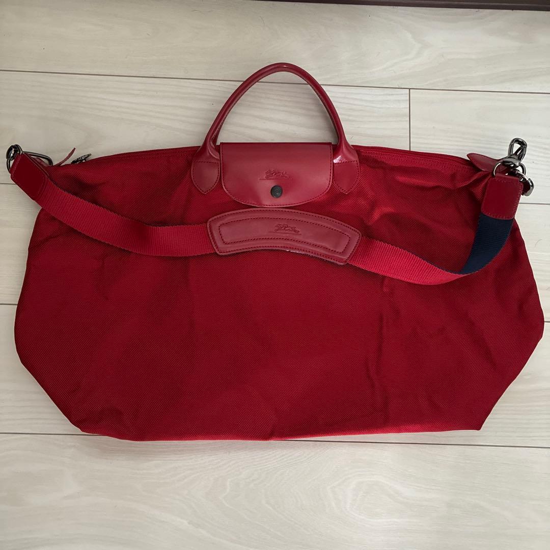美品ロンシャン　カギ付き　旅行ボストンバッグ赤