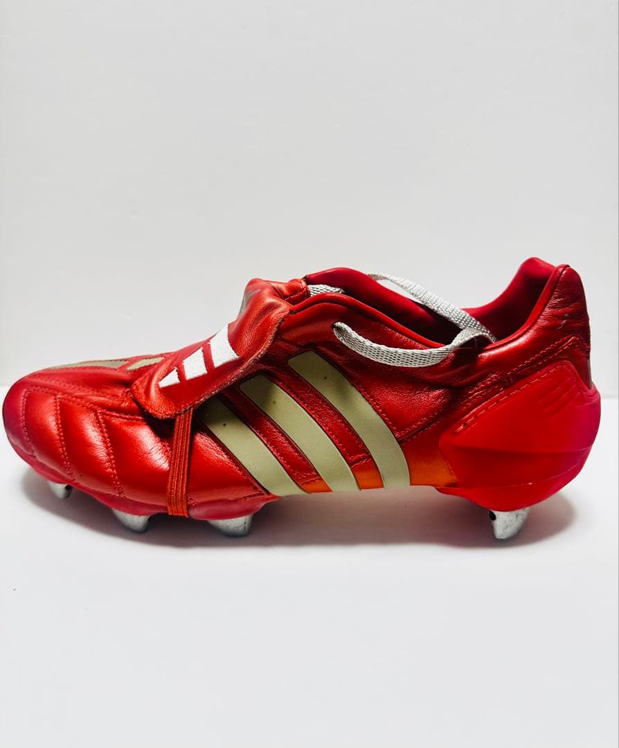 ベッカム サイン入りadidasプレデターマニア Predator Mania