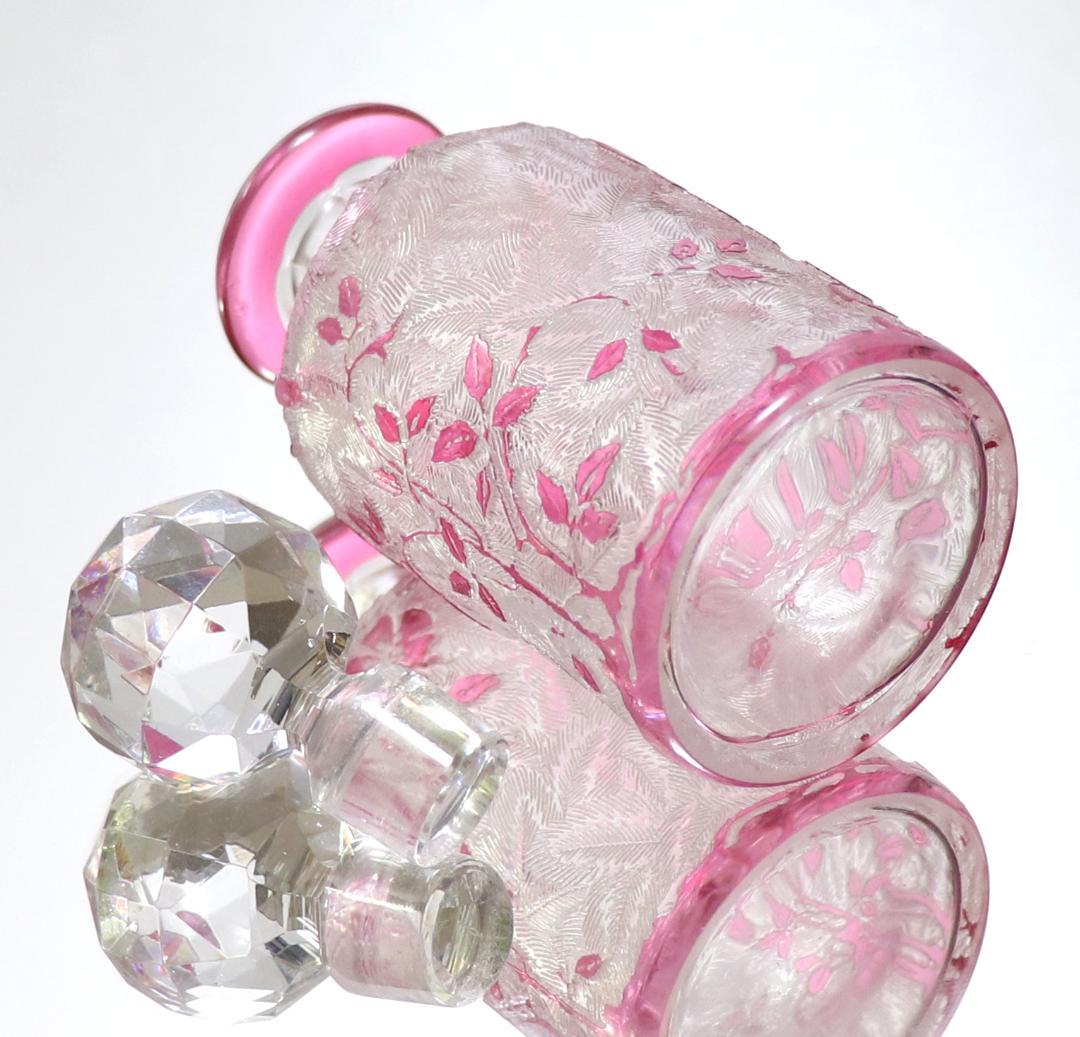 オールド・バカラ レアサイズ 桃色被せガラス 犬薔薇 金彩 香水瓶 エグランチエ