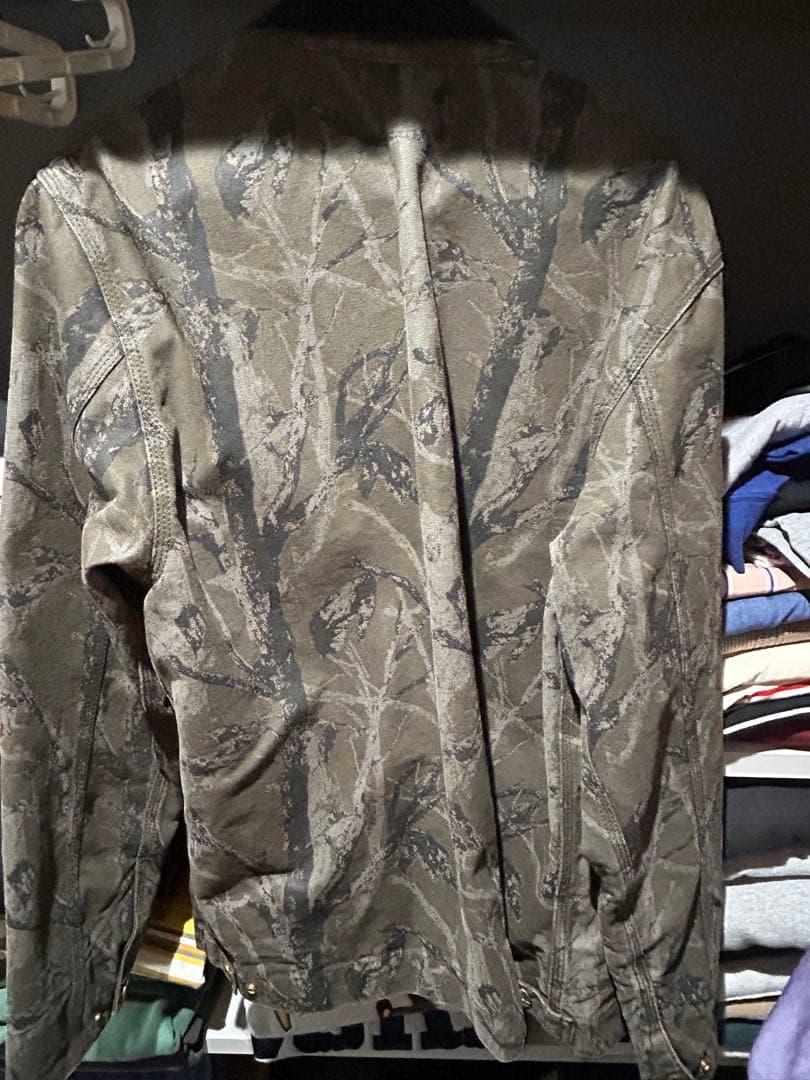 カーハート　アウター