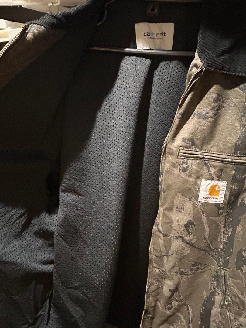 カーハート　アウター